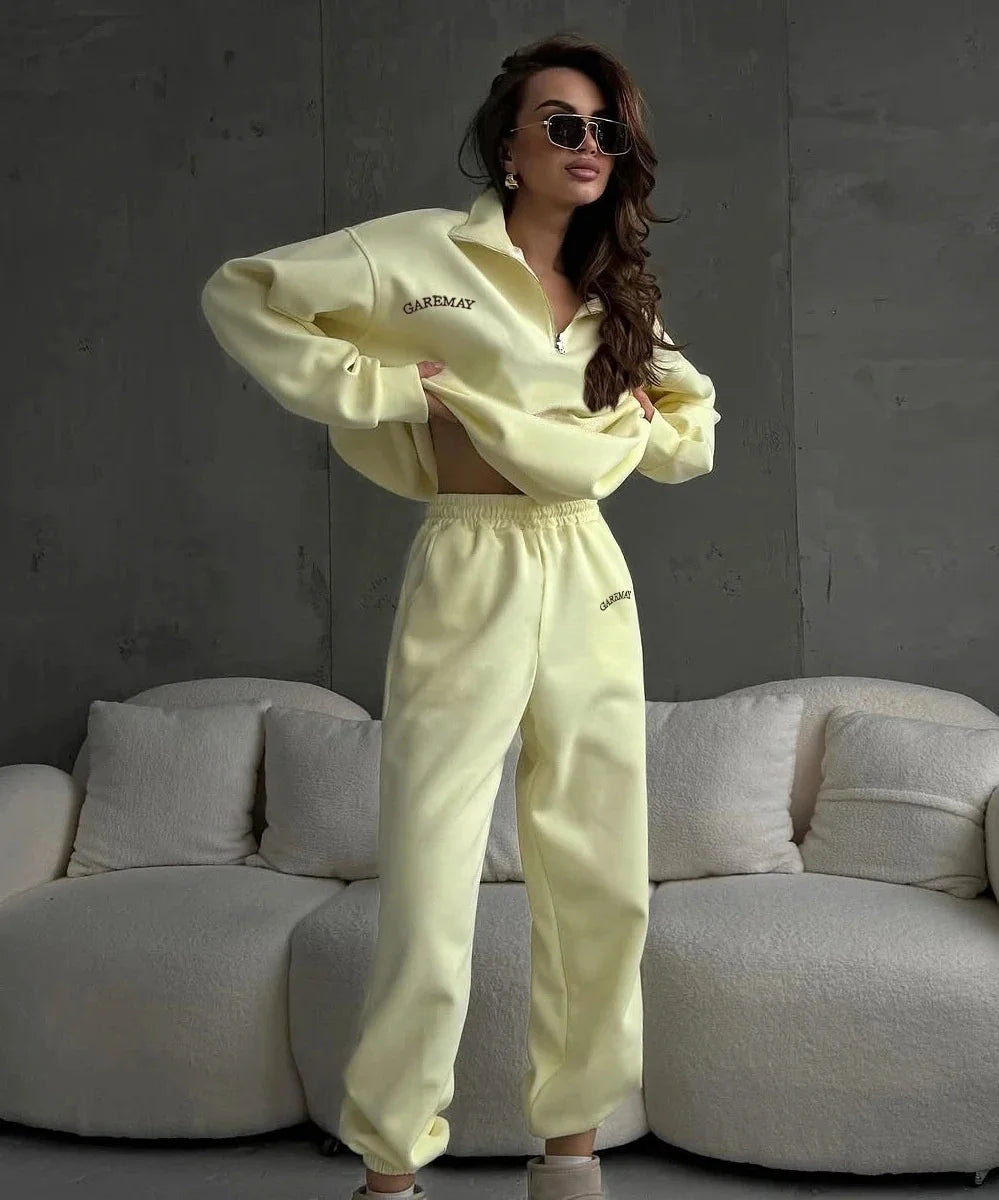 Women’s Tracksuit Set – Cotton Zipper Top & Classic Trousers
