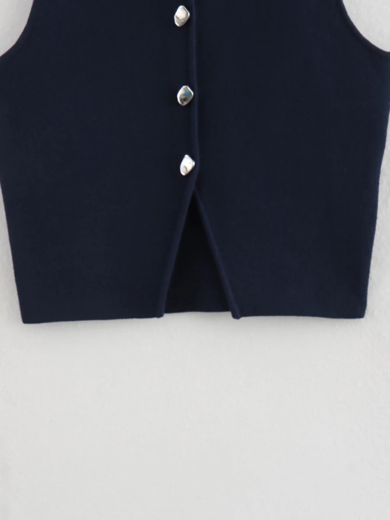 Women’s Knit Vest – Cropped Button-Up Streetwear Tops