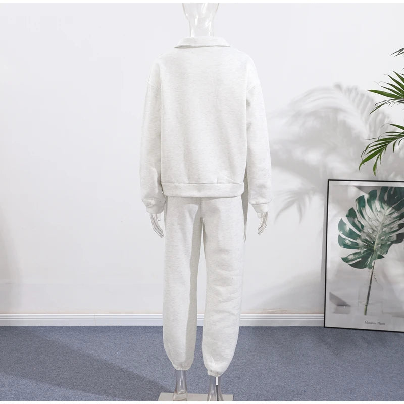 Women’s Tracksuit Set – Zipper Top & Straight Pants 2025