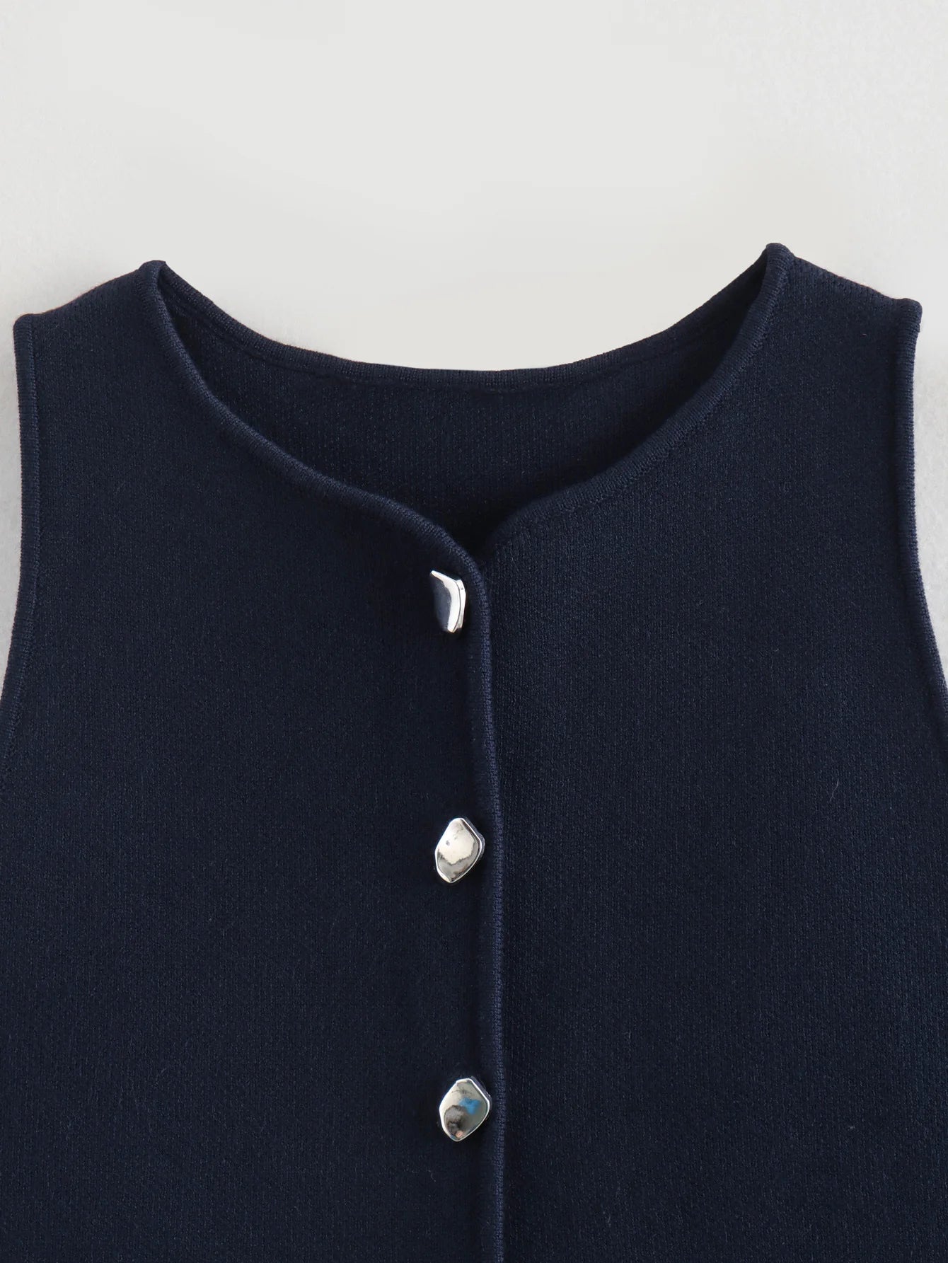 Women’s Knit Vest – Cropped Button-Up Streetwear Tops
