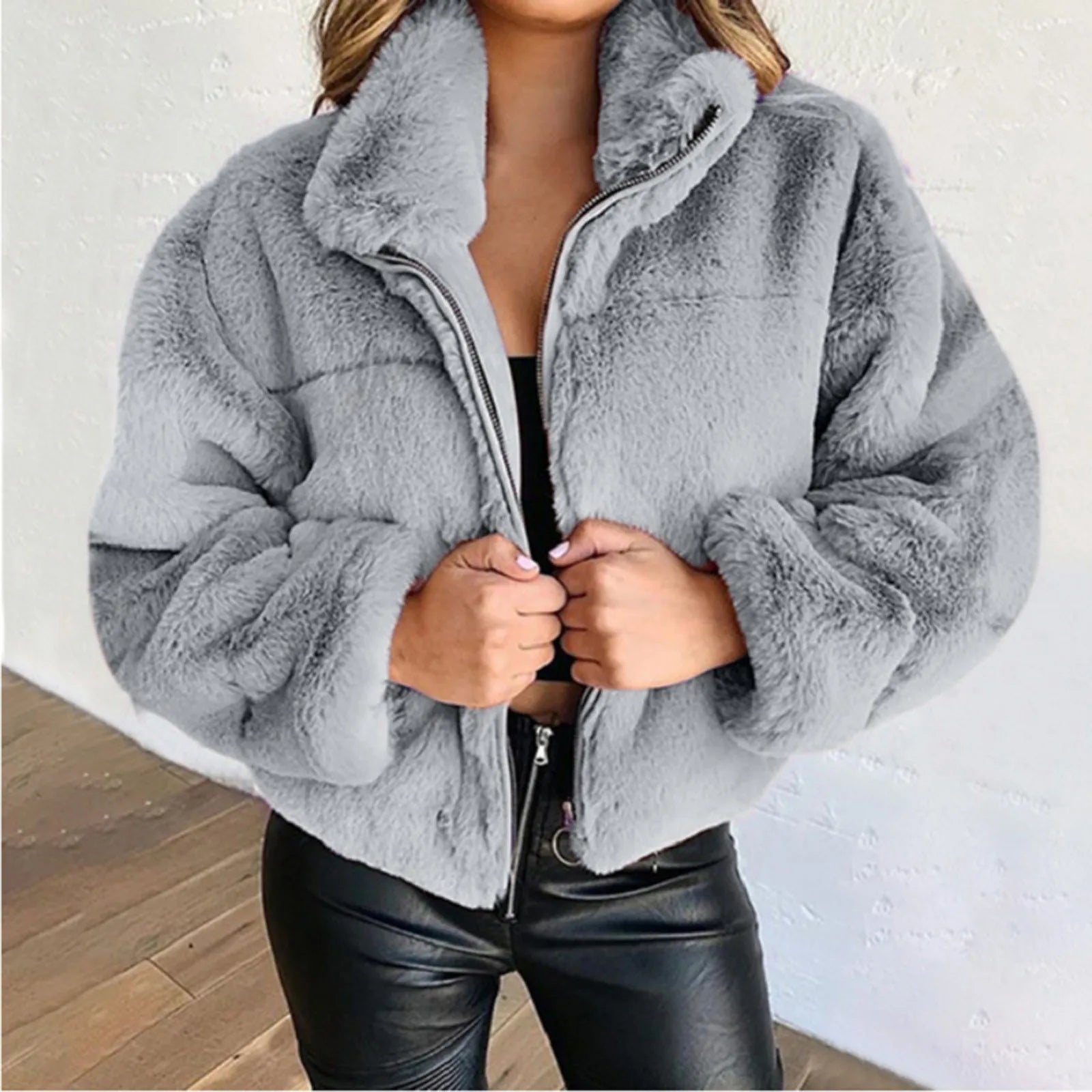 Women’s Faux Fur Coat – Plush Oversized Winter Jacket