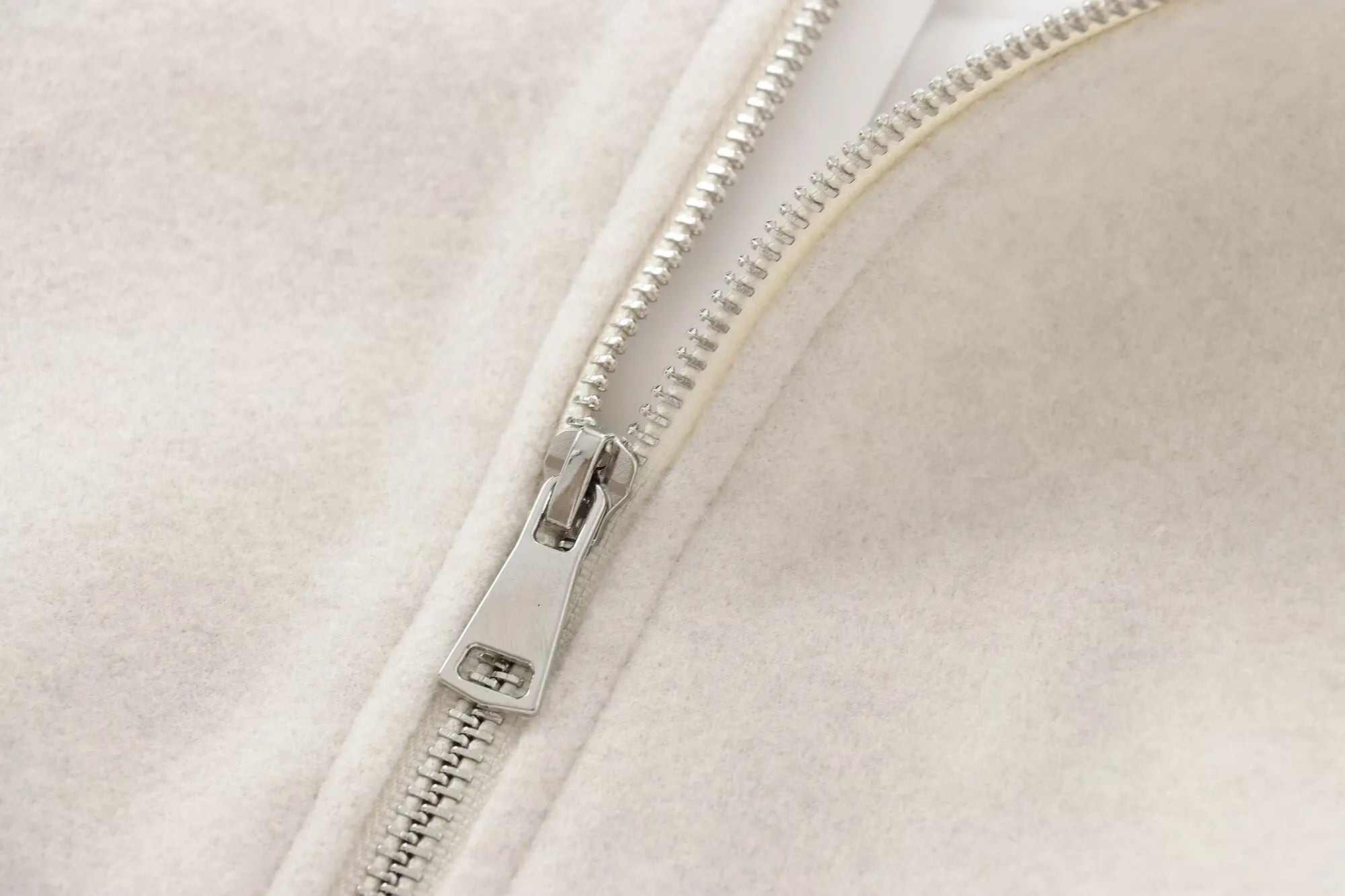 Women’s Red Bomber Jacket – Cropped Zipper Sports Outerwear 2025